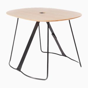 Mesa de centro Sierra de madera con correa de cuero negro de Cuero Design