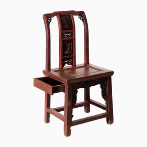 Traditioneller Stuhl im Qing Stil mit versteckter Schublade, 1700er