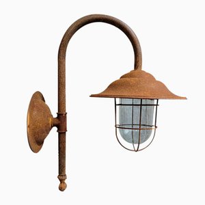 Lampada da fienile da esterno arrugginita, Francia