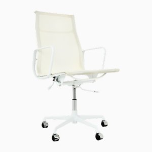 Weißer Schreibtischstuhl von Charles & Ray Eames für Icf / Herman Miller, 1970er
