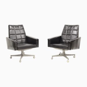 Fauteuils Pivotants Mid-Century en Faux Similicuir Noir, Formere Tchécoslovaquie, 1970s, Set de 2