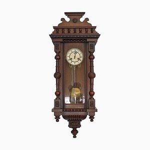 Reloj de pared antiguo, década de 1890