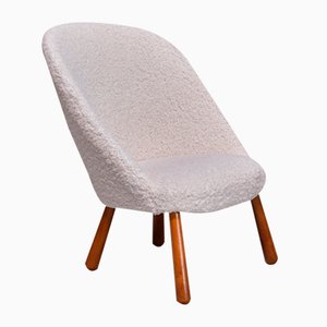 Swedish Modern Clam Chair in White Teddy Fabric and Beech, 1940s