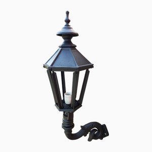 Farol de pared hexagonal antiguo de hierro fundido