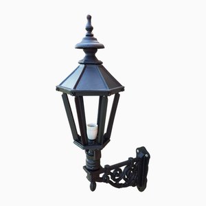 Farol de pared hexagonal antiguo de hierro fundido