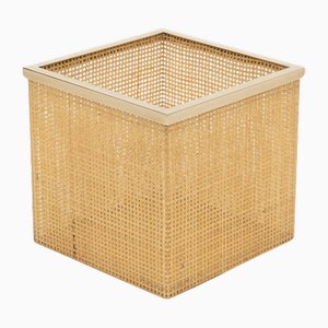 Cesta Mid-Century de vidrio acrílico, mimbre y latón al estilo de Christian Dior, Italia, años 70