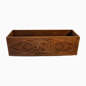 Cache-Pot Art Populaire en Bois Sculpté, Pays-Bas, 1890s