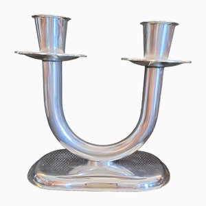 Zweiarmiger deutscher Art Deco Kerzenhalter aus versilbertem Metall von Hans Knäbel Esslingen, 1930er
