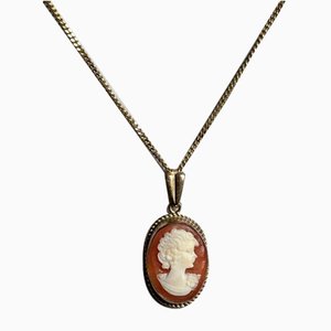 Collar vintage con colgante de concha de oro de 9 kt