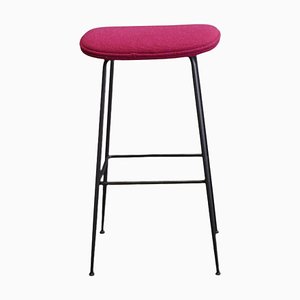 Sillas de bar Gubi Beetle de GamFratesi para Kvadrat, 2013