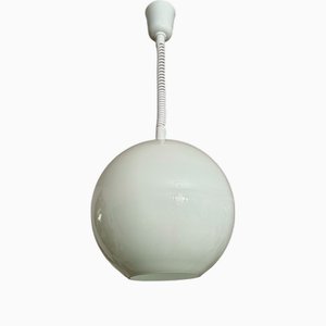 Weiße Mid-Century Orb Hängelampe, 1970er