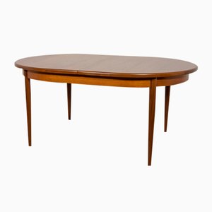 Mid-Century Oval Dining Table in Teak from G-Plan, 1960s