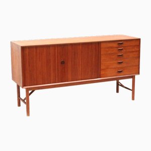 Comò di Peter Hvidt & Orla Mølgaard-Nielsen per Søborg Møbelfabrik, anni '60