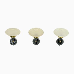 Italienische Mid-Century Wandleuchten aus Messing & Ätzglas von Stilnovo, 1950er, 3er Set