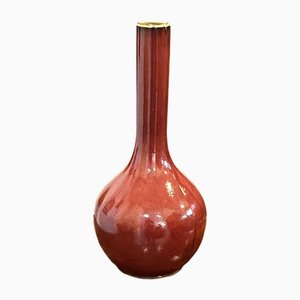 Chinesische Vase in tiefroter Glasur