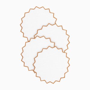 Posavasos Gernika de lino bordado en tabaco de the Lacemakers. Juego de 4