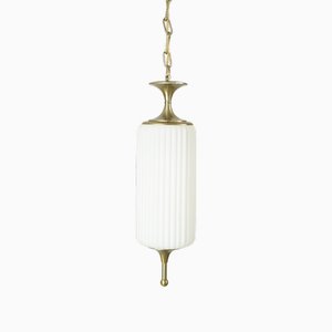 Lampada a sospensione in vetro opalino e metallo nichelato di Reggiani, Italia, anni '60