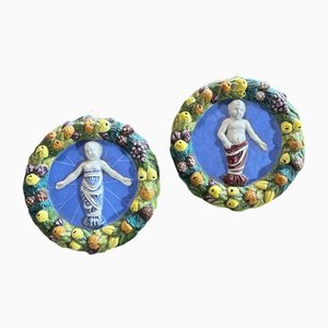 Cocardes en Céramique Représentant Deux Putti dans le style de Luca Della Robbia, Italie, 1960s, Set de 2