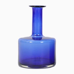Jarrón de vidrio azul hecho a mano de Otto Brauer para Holmegaard, años 60