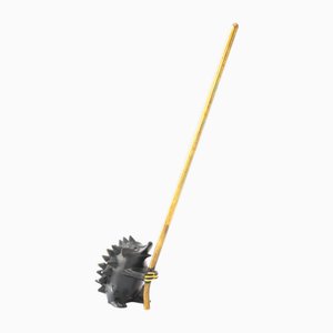 Messing Igel Figur Brezel Halter von Walter Bosse, 1950er
