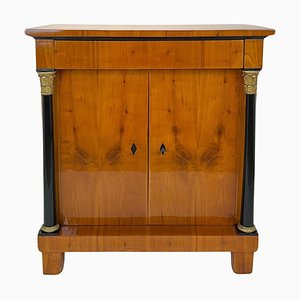 Mobiletto Biedermeier impiallacciato in ciliegio, Germania meridionale, 1820s