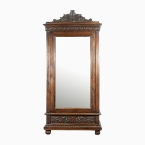 Armoire Vis a Vis Sculptée en Noyer, 1800s