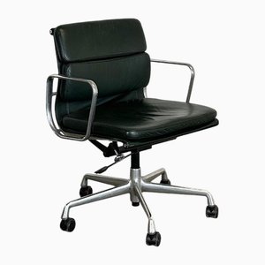 Sedia da ufficio EA 217 di Charles & Ray Eames per Vitra