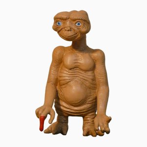Estatua tridimensional ET de resina y esmalte, años 90