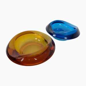 Amber & Blue Sklo Union Glass Ashtrays by Rudolf Jurnikl, Czechoslovakia, 1960s, Set of 2