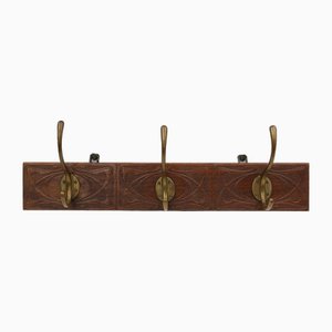 Perchero de pared modernista de madera tallada con latón, Francia, década de 1890
