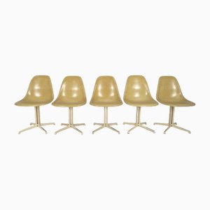 Sedie La Fonda in fibra di vetro di Charles & Ray Eames per Herman Miller, anni '60, set di 5