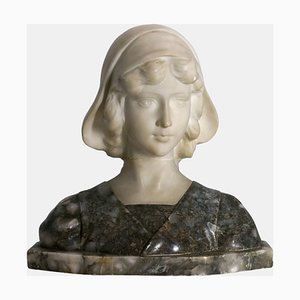 Buste de Jeune Femme, 1900, Faux Marbre