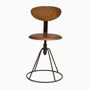 Schwedischer Vintage Drehstuhl aus gebogenem Sperrholz, 1960er