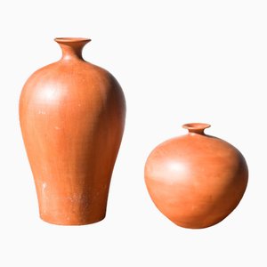 Minimalistische Terrakotta Vasen in organischen Formen, 1990er, 2er Set