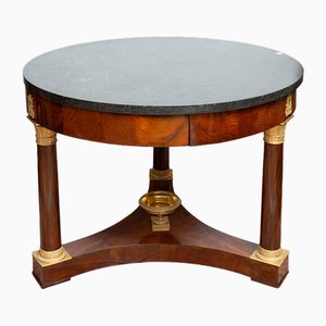 Antiker Empire Couchtisch aus Mahagoni Feder mit Schwarzer Belgischer Marmorplatte, Frankreich, 19. Jh.