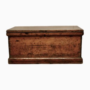 Victorian Pine Blanket Trunk, 1890s