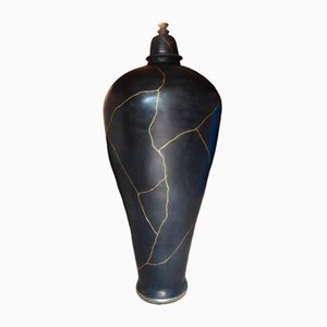 Black Kintsugi Resilio Vase by Myriam Greff