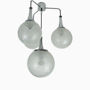 Mid-Century Moderne Hängelampe mit vier Leuchten aus Glas & Chrom, 1970er