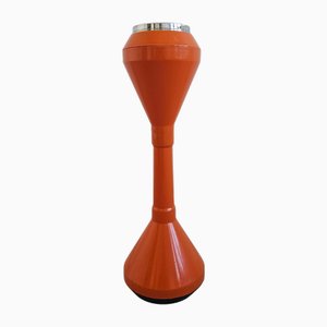 Space Age Patio Aschenbecher aus Orangefarbenem Kunststoff, Italien, 1970er