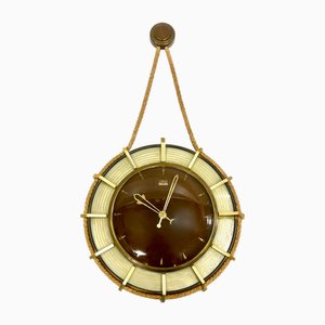 Orologio da parete a carica in ottone con gancio in corda di UPG Halle, Germania, anni '60
