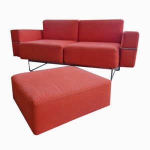 Zwei-Sitzer Sofa mit orangefarbenem Ipercubik Pouf von Biesse