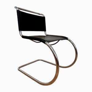 Sedia Bauhaus Mr 10 in metallo cromato e pelle attribuita a Ludwig Mies Van Der Rohe per Thonet, anni '80