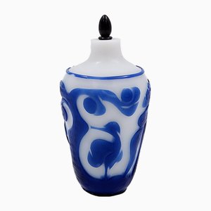 Clear Glass Snuff Bottle with Blue Overlay, China, 19th Century