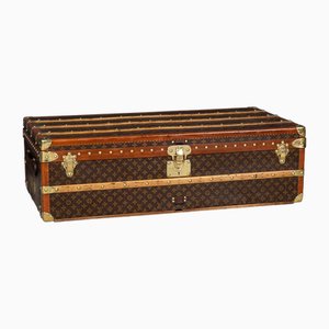 Baule da cabina vintage in tela con monogramma di Louis Vuitton, Francia, 1930