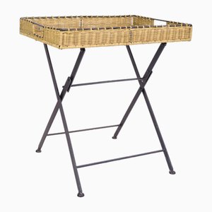Beistelltisch aus Korbgeflecht mit Metallbeinen, 1970er