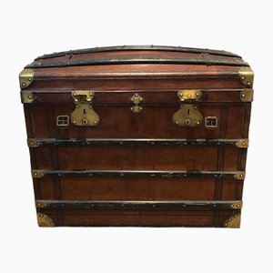 Gewölbte Reisetruhe aus Leder, Holz und Messing, 1890er