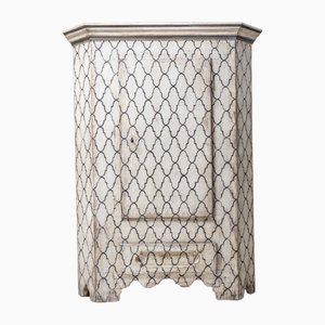 Mueble pintado del siglo XVIII