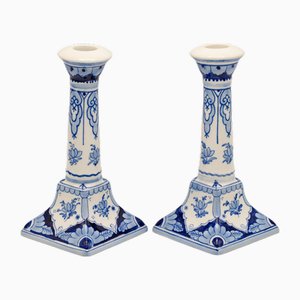 Handbemalte Kerzenständer von Royal Delft, 1988, 2er Set