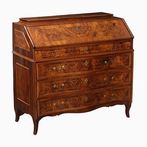 Antiker Barock Schrank aus Nussholz, Italien, 18. Jh.