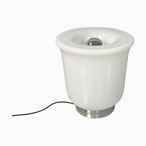 Italienische Moderne Runde Tischlampe mit geschwungenen Profilen aus Metall & weißem Glas, 1970er